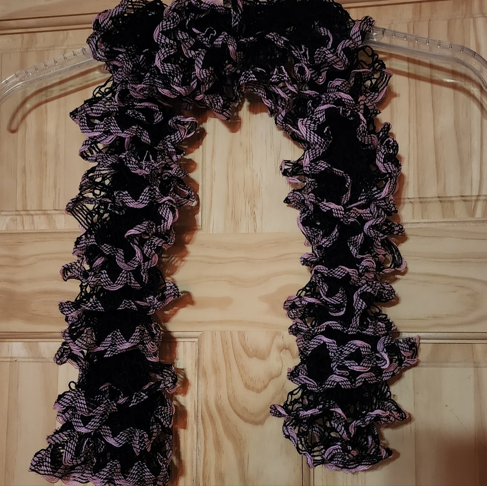 Handmade Ruffle Scarf ~ Black/Pink